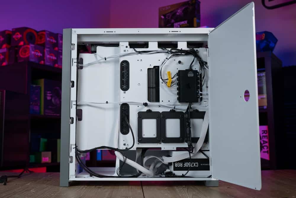 Corsair 5000D AIRFLOW Mid-Tower Chassis Review