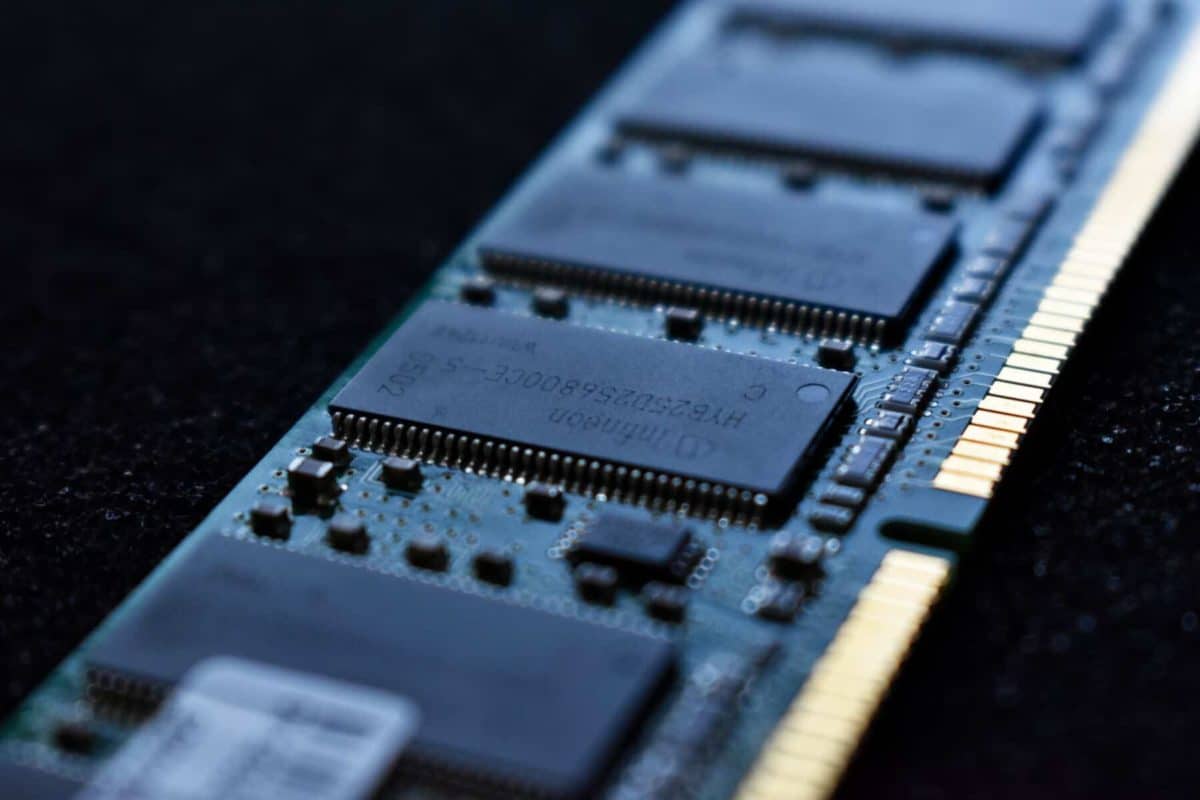 Image result for Cache memory : smallest and fastest memory in your computer