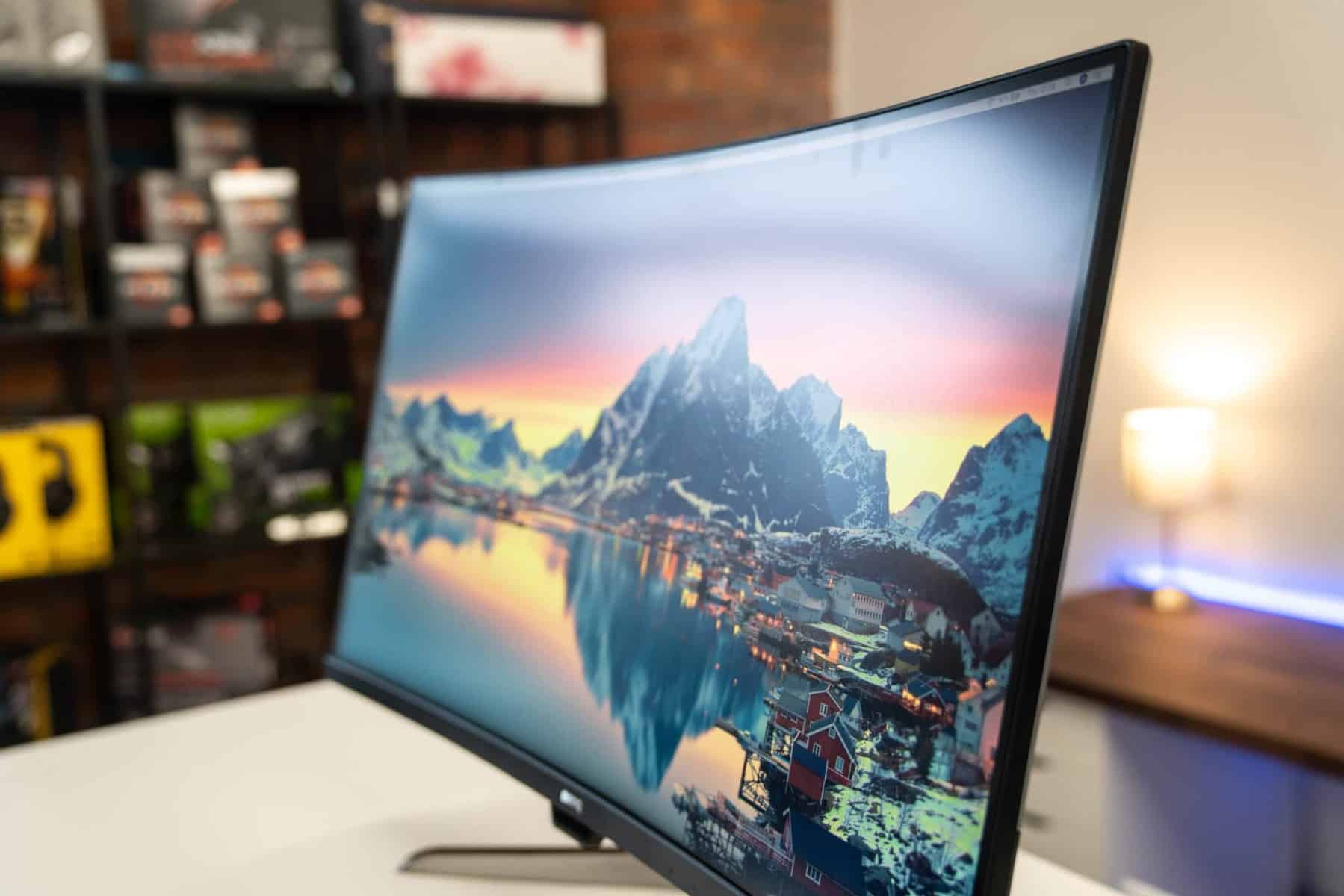 Curved Vs Flat Monitor