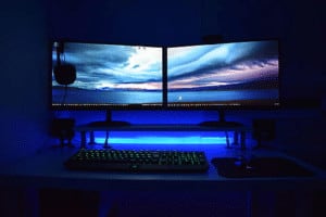 How to set up dual monitors