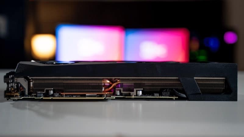 Gigabyte RTX 3080 Gaming OC 10G Side min