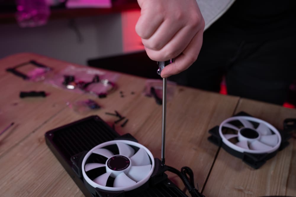 How to Install an AIO CPU Cooler - Intel