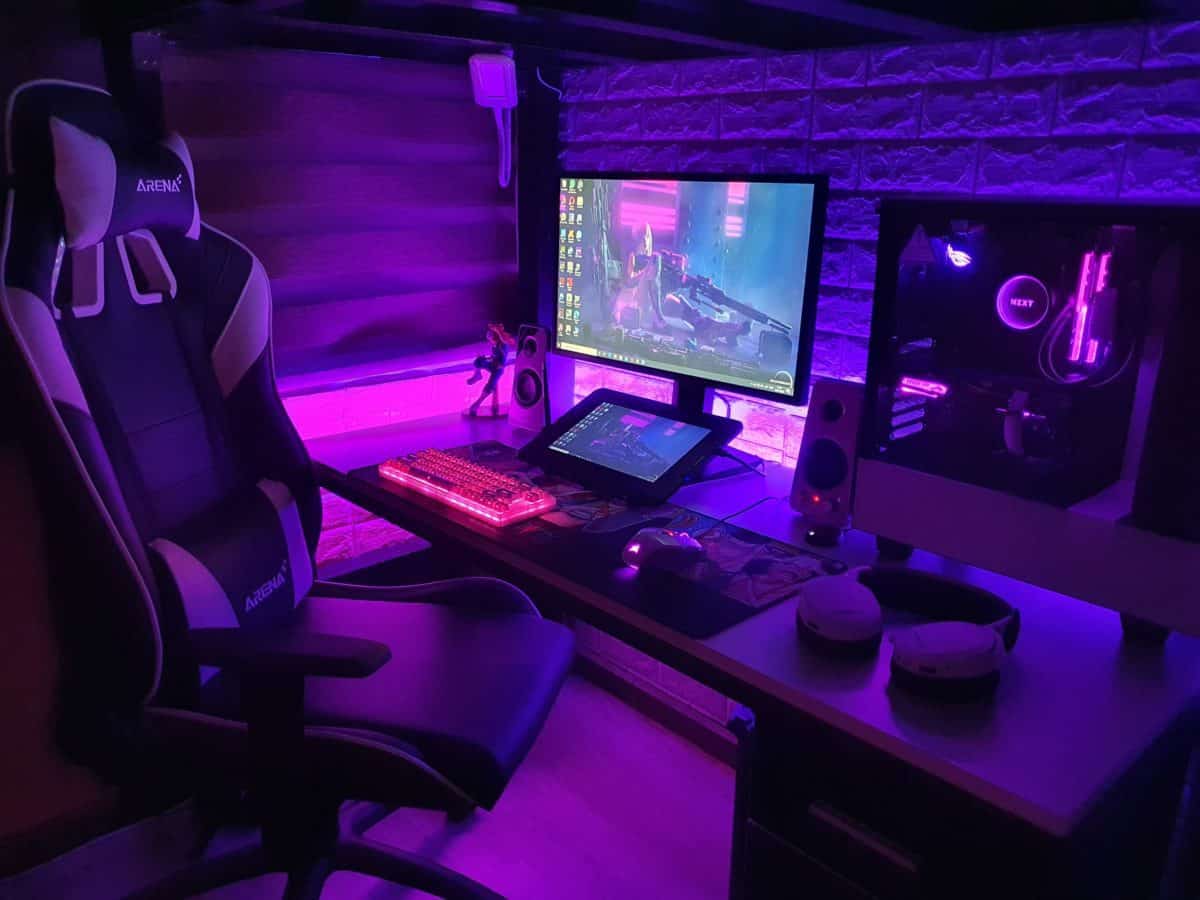 lynsanity05 loft bed gaming setup