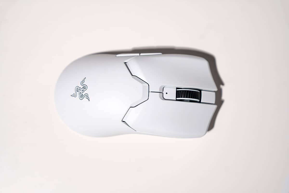 Razer Viper V2 Pro Gaming Mouse 15