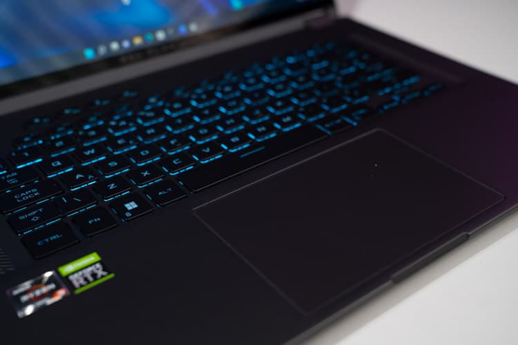 ASUS ROG Flow X16 23