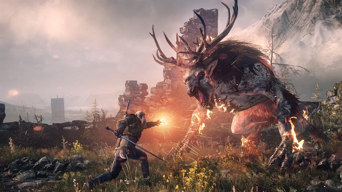 Geralt attacking a monster on the Witcher 3