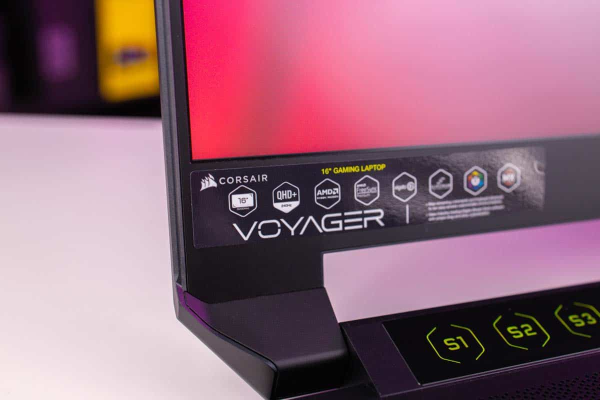 Corsair Voyager a1600 7