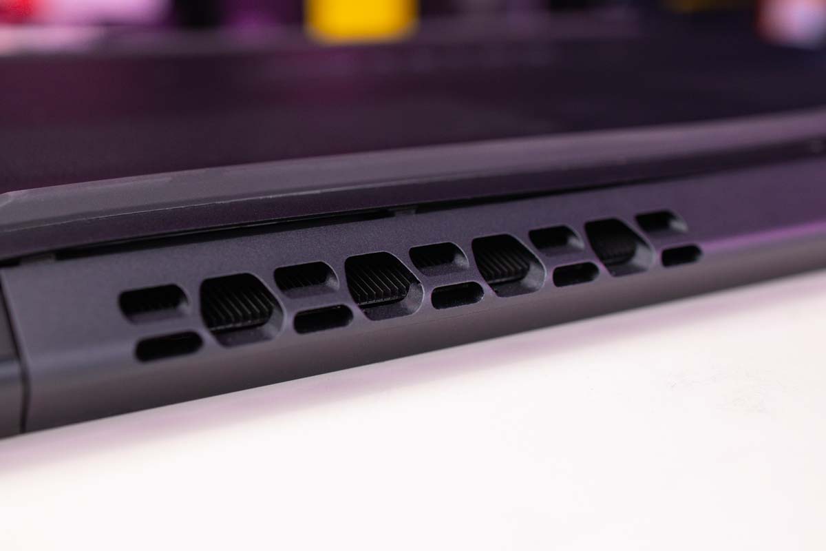 Corsair Voyager a1600 9