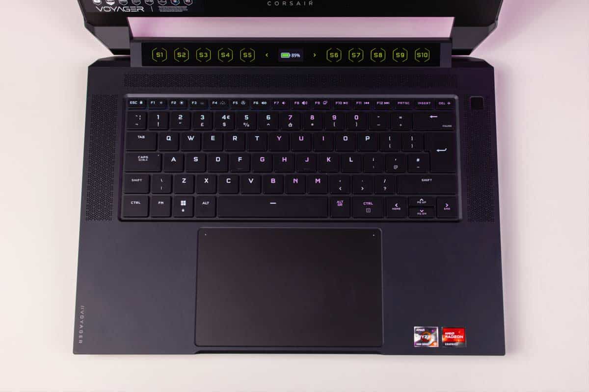 Corsair Voyager a1600 keyboard trackpad 3