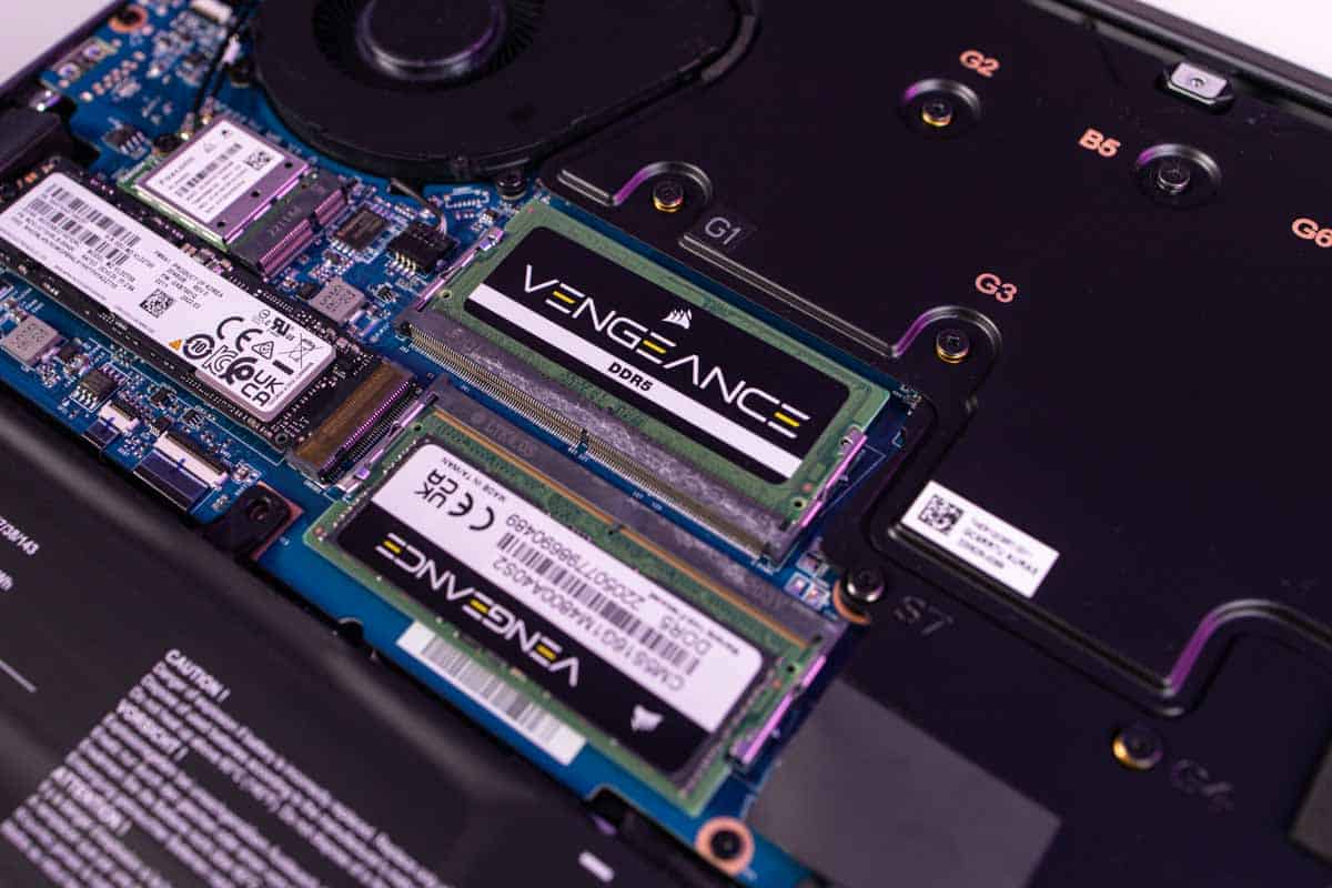 Corsair Voyager a1600 review internals 2