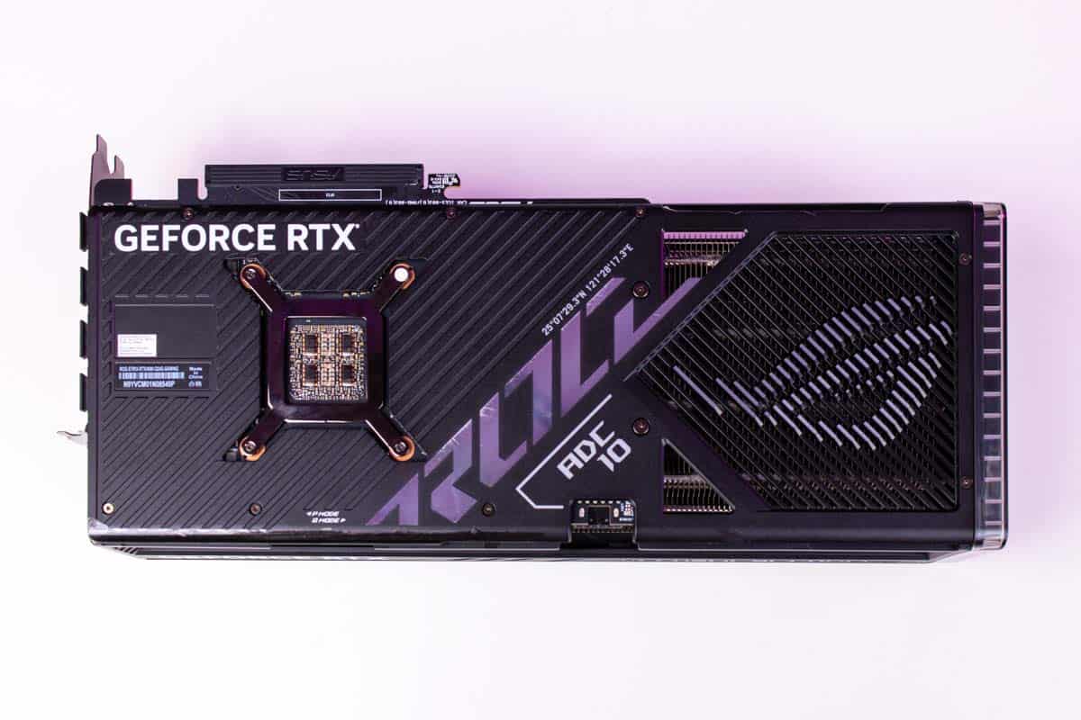 ROG Strix RTX 4090 18