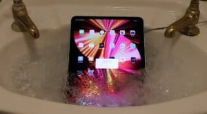 Is the iPad Pro 2022 waterproof