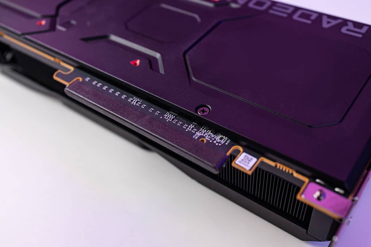 AMD Radeon RX 7900 XT19