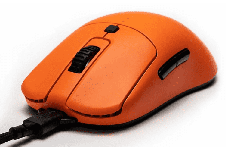 What gaming mouse does aspas use