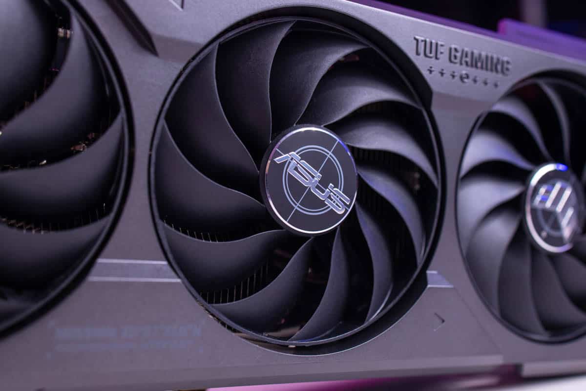 RTX 4070 graphics card fans