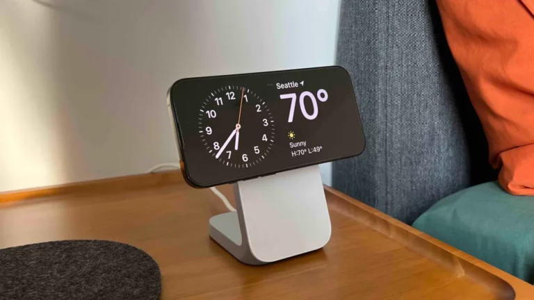 Turn your Phone into a nightstand hub with iOS 17s new feature