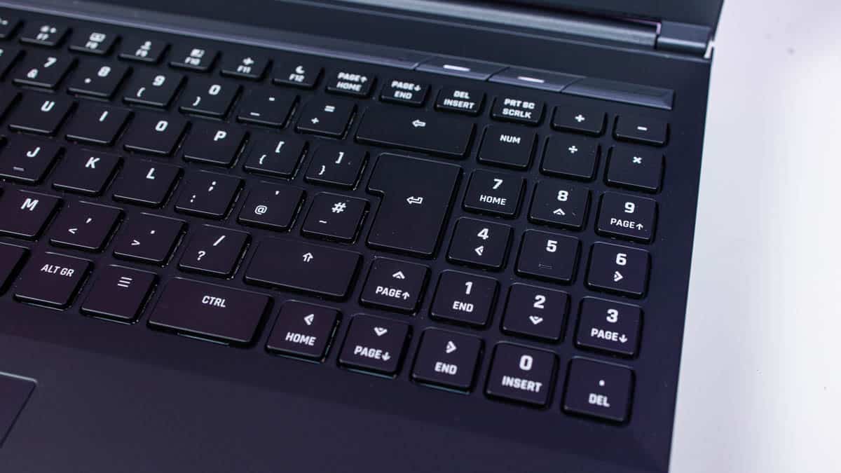 XMG Neo 16 (E23) Eluktronics MECH 16 GP review 2023 keyboard 2