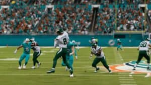 Madden 24 Rodgers Passing The Ball While Jumping