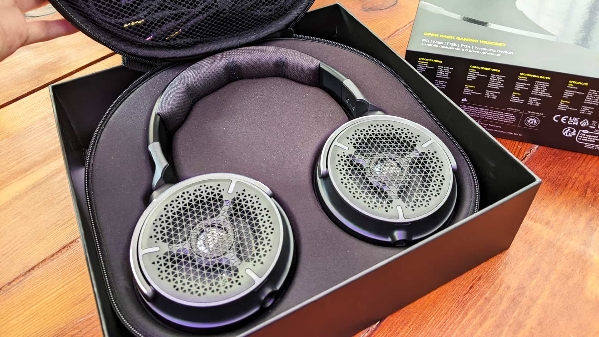 Corsair Virtuoso Pro Headset Review: Budget High-end Classic