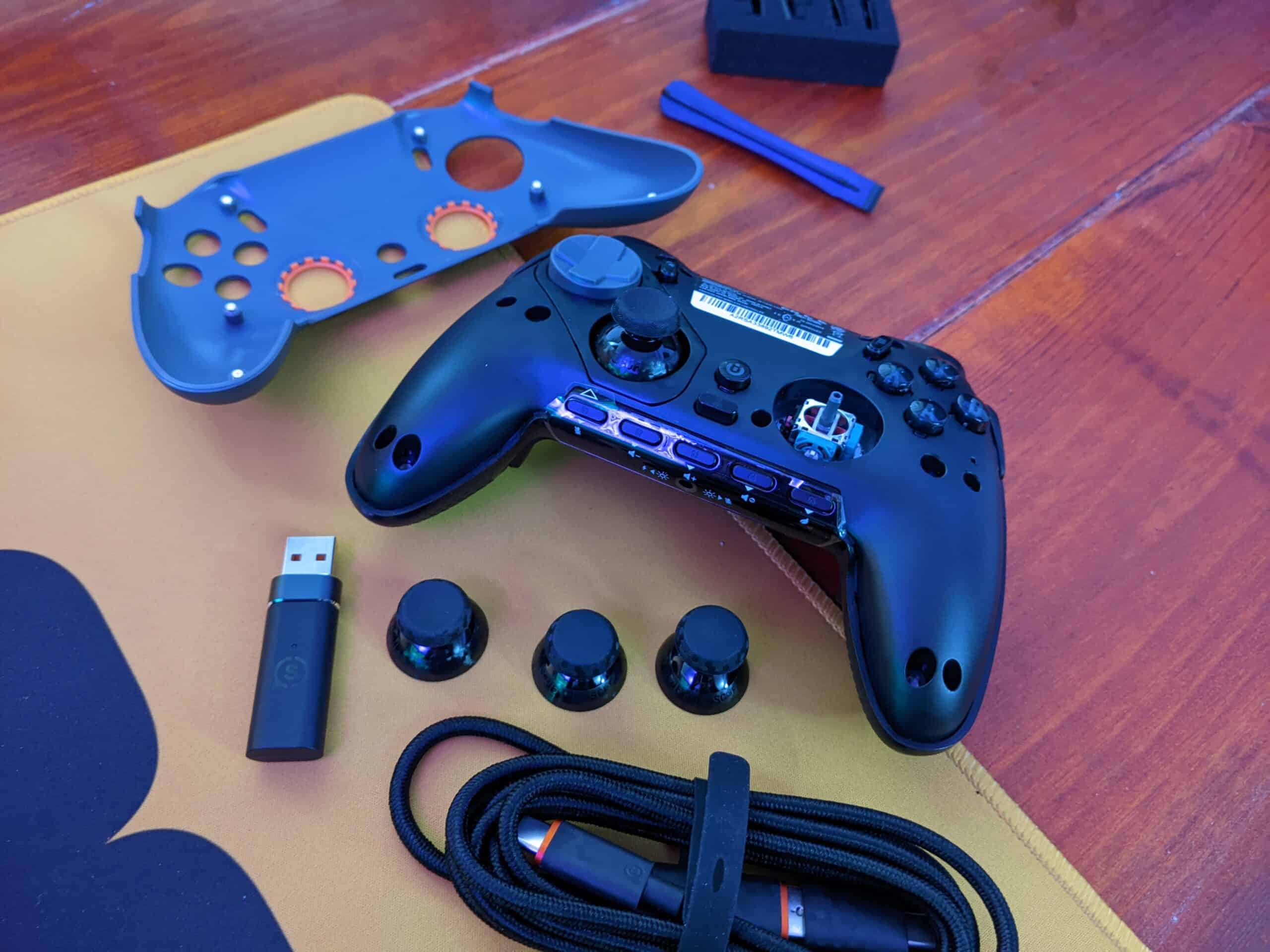 SCUF Envision Pro faceplate removed