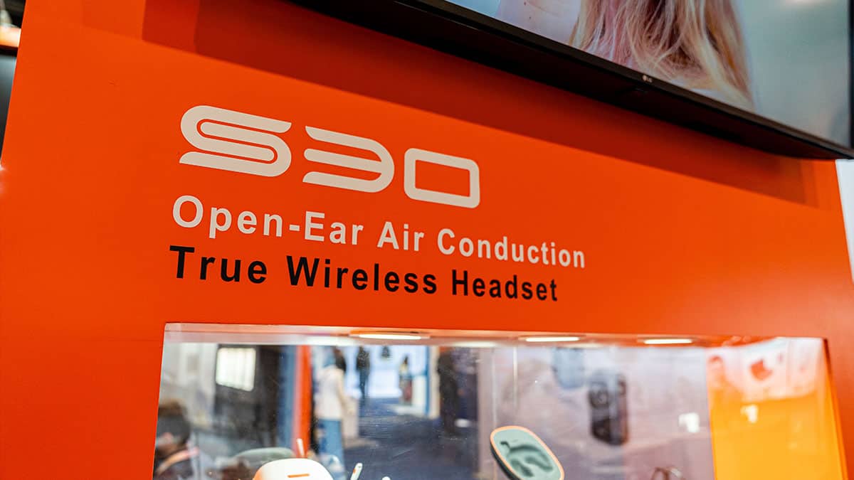 EKSAtelecom S30 open-ear air conduction wireless headset unveiled at CES 2024
