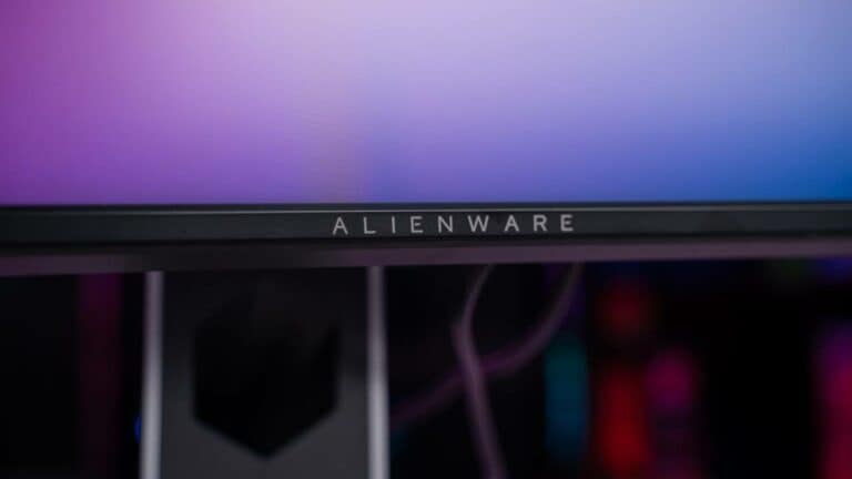 Here's why you should wait before you buy these Alienware OLED monitors