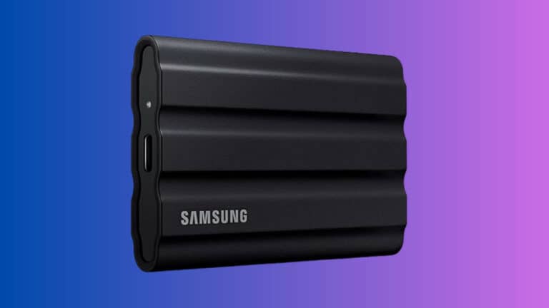 SAMSUNG T7 Shield 4TB Portable SSD
