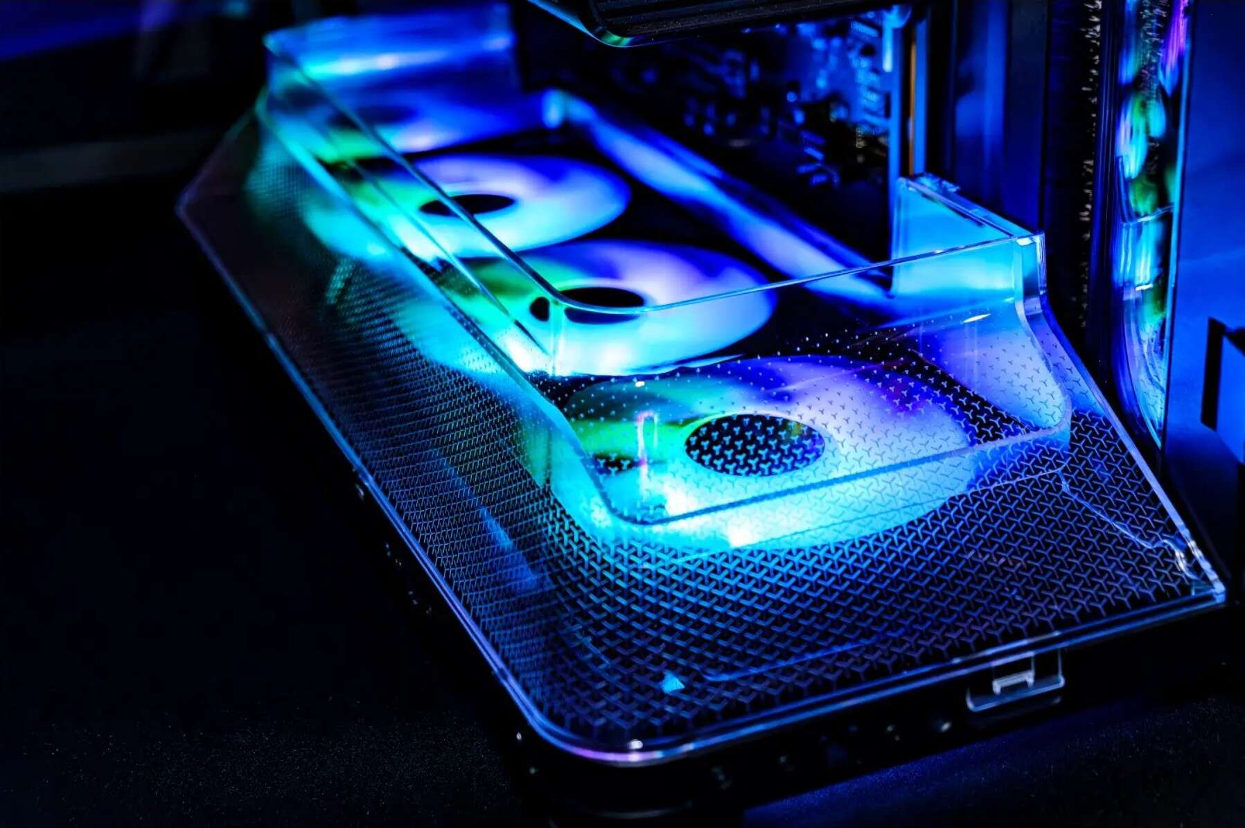 AWD IT AIR 5400 Gaming PC (Ryzen 7 7800X3D, RTX 5080) 7